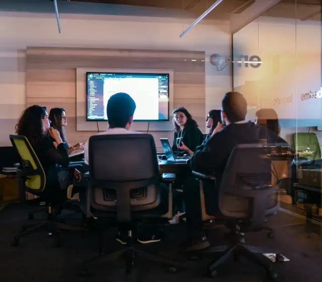 embedsocial-9majps0fBCM-unsplash